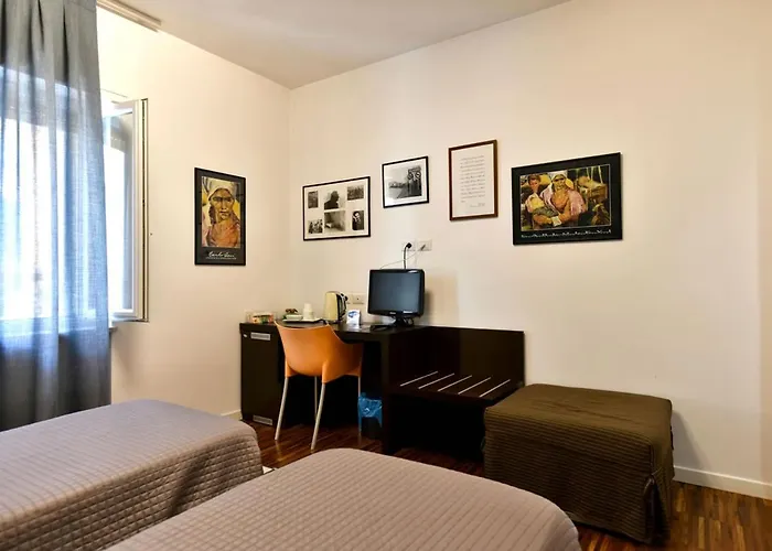 Donna Eleonora בית הארחה